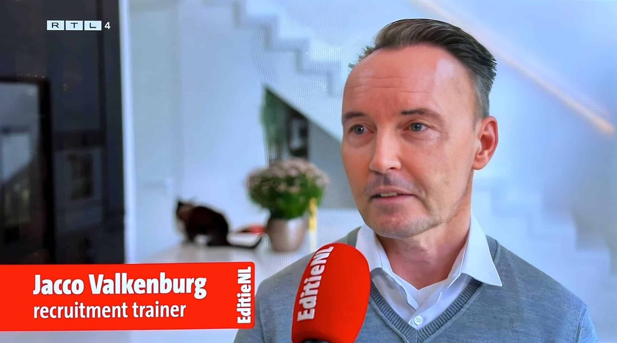 Jacco Valkenburg tijdens EditieNL interview op tv